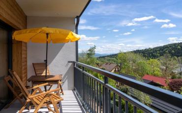 Szkolna 26, Widokowy - Klimatyczny hotel w górach