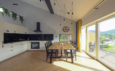 Jodłowa, Panorama - Klimatyczny hotel w górach